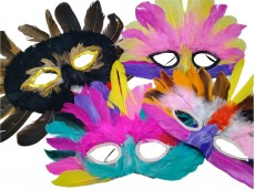 Mascara para carnaval con plumas